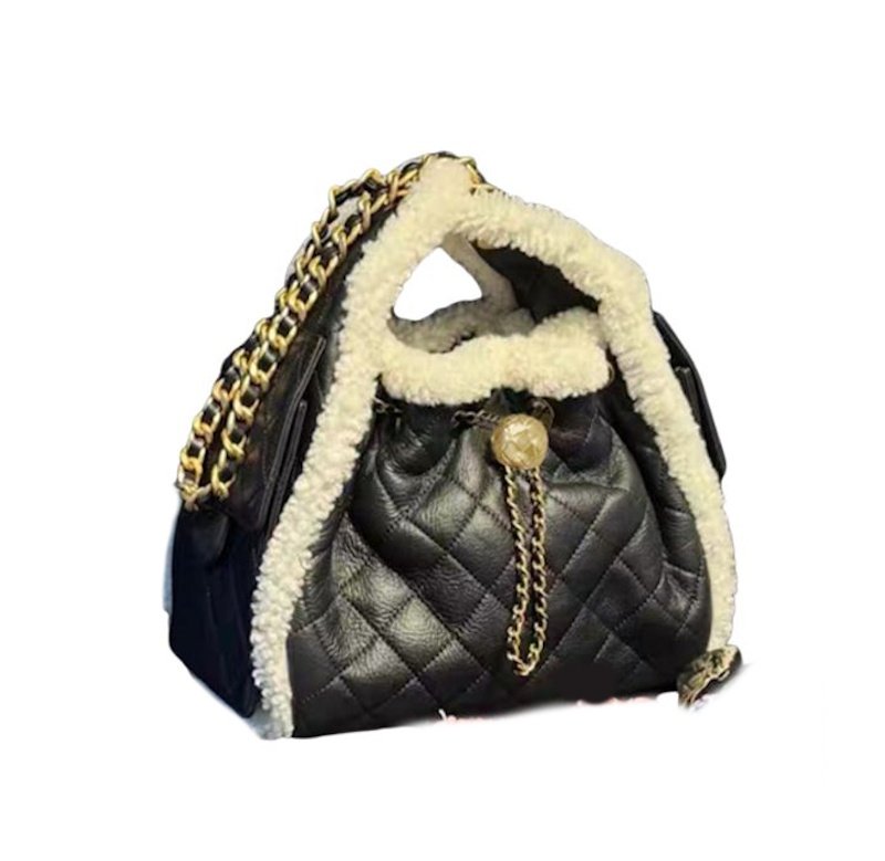画像1: Leather quilted and fur trimmed tote shoulder bag　レザーキルティング＆トリミングファー トートショルダーバッグ (1)