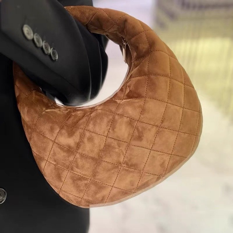 画像4: Quilted Leather Tote Underarm Bag　レザーキルティングトートアンダーアームバッグ (4)