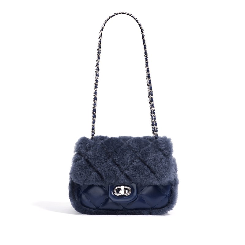 画像4: Fluffy fur cover quilted leather chain tote shoulder pochette bag　モコモコファーカバーキルティングレザーチェーントートショルダーポシェットバッグ (4)