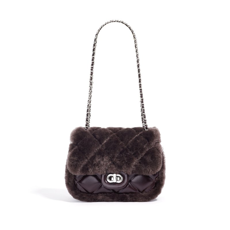 画像2: Fluffy fur cover quilted leather chain tote shoulder pochette bag　モコモコファーカバーキルティングレザーチェーントートショルダーポシェットバッグ (2)
