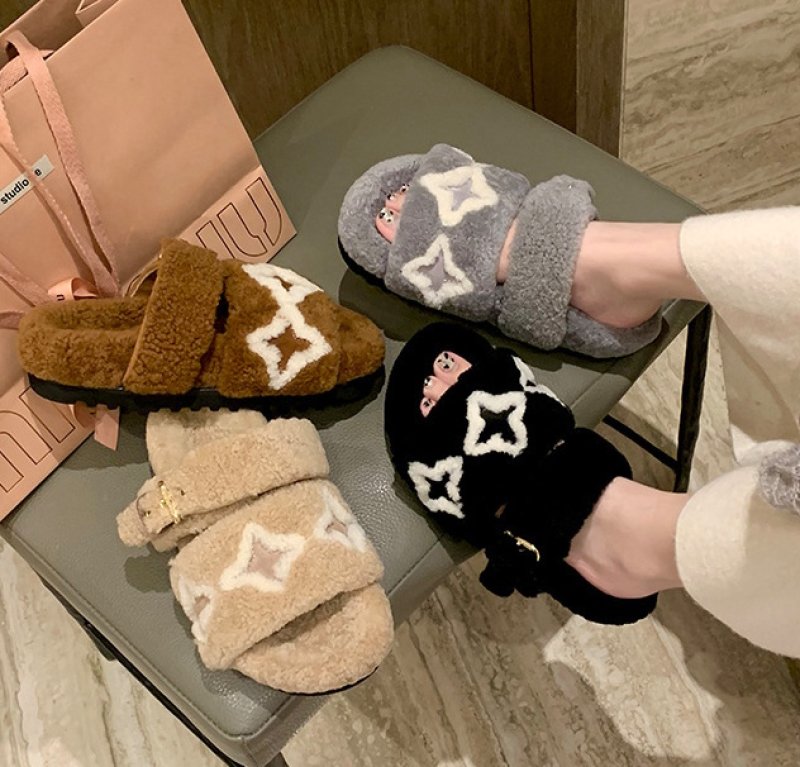 画像7: Unisex Platform fur logo sandal slippers 男女兼用 厚底ファー ＆ロゴ モコモコ サンダル スリッパ  (7)