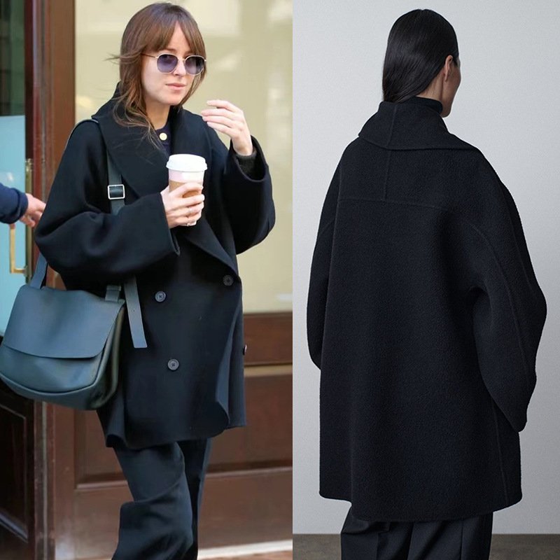 画像4: Shawl collar cashmere and wool blend double-breasted wool coat with a relaxed fit ショールカラー カシミア ウール ブレンド ダブルブレストウールコート ゆったりとしたフィット感 (4)