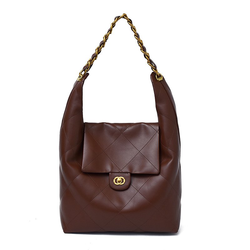 画像2: Quilted large capacity chain shoulder strap leather tote shoulder bag　キルティングラージキャパシティーチェーンショルダーストラップ レザートートショルダーバッグ (2)