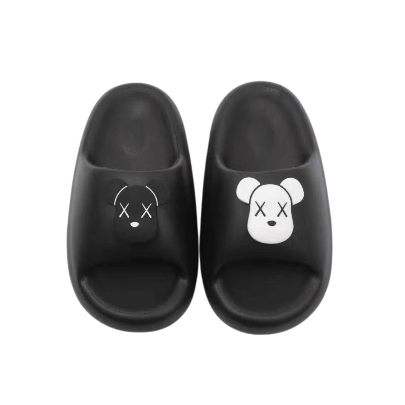 画像1: 26SS Unisex BE@RBRICK  Flat Sandals slippers Sneakers  男女兼用 ハーフカラーベアブリック 暴力熊 サンダルシャワーサンダル ビーチサンダル シューズ (1)