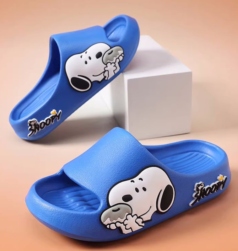 画像4: Unisex Adult & Kids Snoopy Flat Sandals slippers Sneakers  アダルト＆キッズ男女兼用 スヌーピー サンダルシャワーサンダル ビーチサンダル シューズ (4)