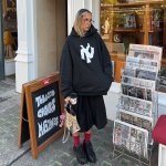 画像10: NY Noodle letter printed Graffiti Print Hoodie ユニセックス 男女兼用 NY Noodle 落書き風 ロゴ スウェットパーカー (10)