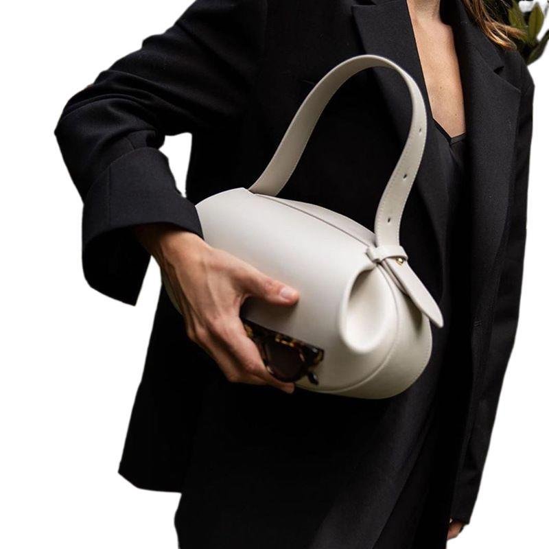 画像10: Three-dimensional feeling leather tote shoulder crossbody bag　Three-dimensional feeling立体型レザートートショルダークロスボディバッグ (10)