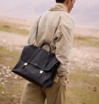 画像14: Unisex Retro Vegetable Tanned Leather Backpack Shoulder Crossbody Bag ユニセックス男女兼用レトロ ベジタブルタンニンレザー バックパックトートショルダー 通勤通学 (14)