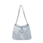 画像4: Quilted Star & Pavé Chain Drawstring Leather Tote Shoulder Crossbody Bag　キルティングスター＆パヴェチェーン巾着レザートートショルダークロスボディバッグ (4)