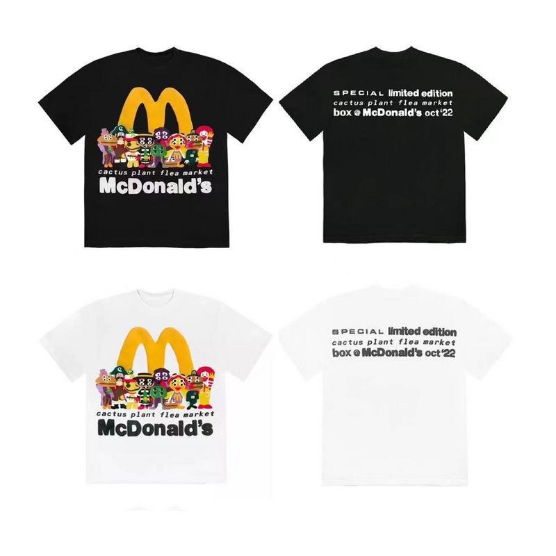 画像1: McDonald's Toy Collaboration Hamburger Family Portrait Short Sleeve T-Shirt　ユニセックス 男女兼用マクドナルドトイコラボのハンバーガーファミリーポートレートラウンドネック Tシャツ (1)