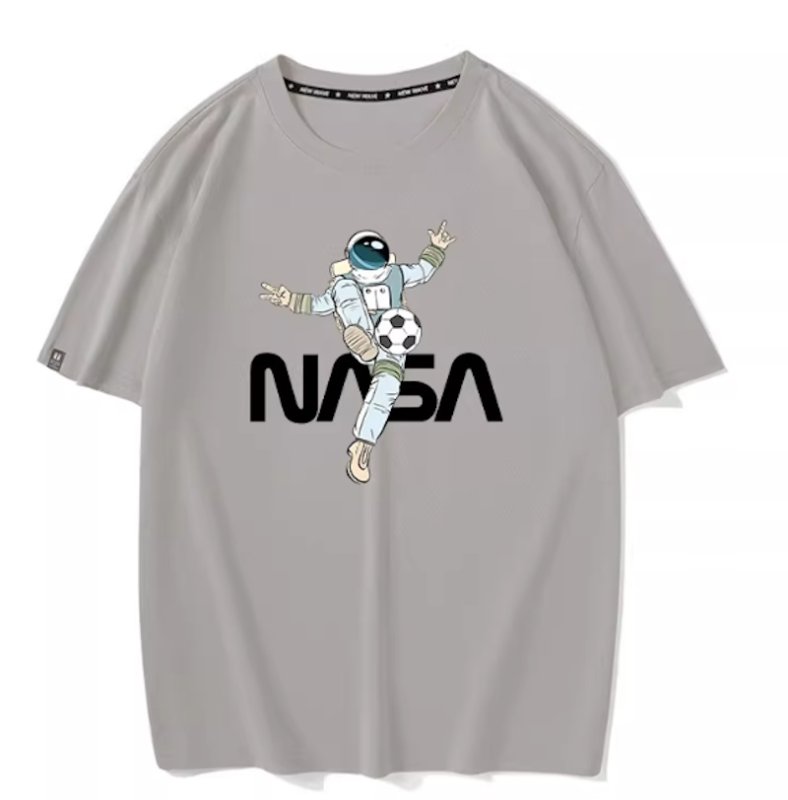 画像3: NASA x Soccer Astronaut Print Print Short Sleeve T-Shirt　ユニセックス 男女兼用NASA×サッカー宇宙飛行士プリント半袖  Tシャツ (3)
