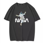画像4: NASA x Soccer Astronaut Print Print Short Sleeve T-Shirt　ユニセックス 男女兼用NASA×サッカー宇宙飛行士プリント半袖  Tシャツ (4)