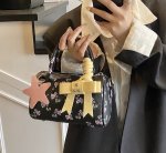画像9: Star and floral pattern leather 3-way tote shoulder pouch bag　星 花柄 レザー3wayトートショルダーポシェットバッグ (9)
