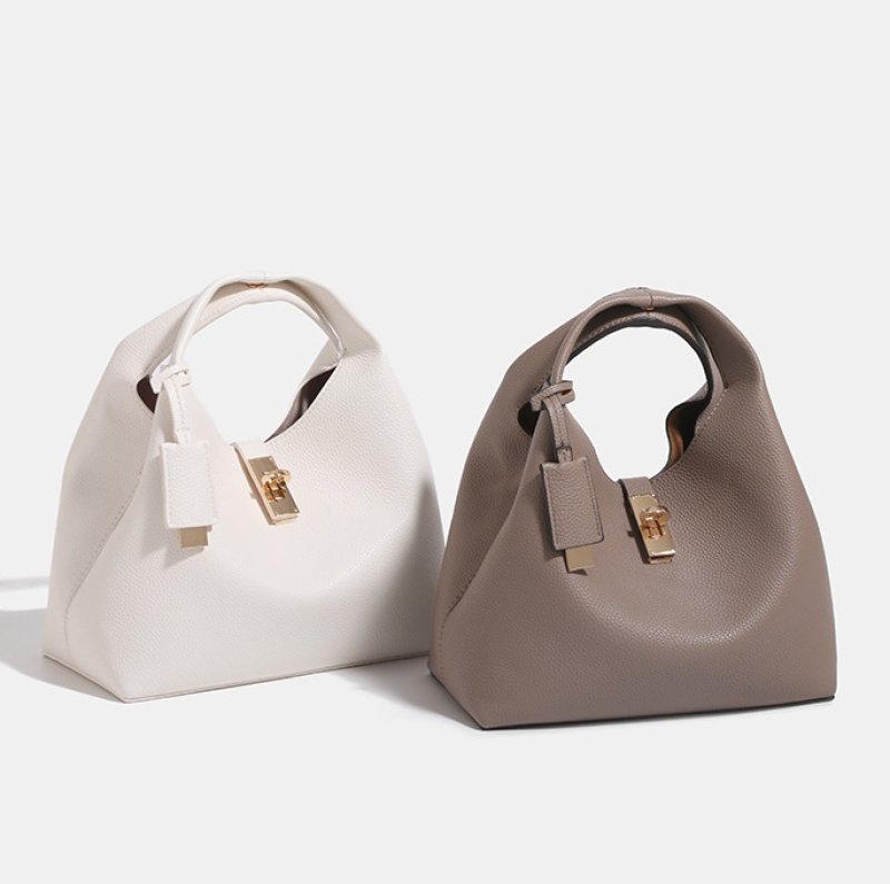 画像6: Leather Chance Recycled Turn-Lock Bucket Bag　ユニセックス男女兼用レザーターンロックバケットトートショルダークロスボディーバッグ (6)