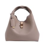 画像1: Leather Chance Recycled Turn-Lock Bucket Bag　ユニセックス男女兼用レザーターンロックバケットトートショルダークロスボディーバッグ (1)