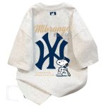 画像4: Uniex NY x Snoopy Baseball Players  print  T-shirt  男女兼用 ユニセックスNY×ベースボールプレイヤースヌーピープリント 半袖 Tシャツ (4)
