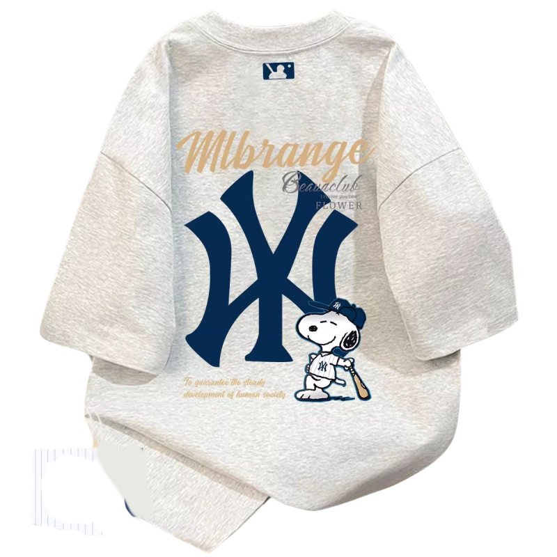 画像4: Uniex NY x Snoopy Baseball Players  print  T-shirt  男女兼用 ユニセックスNY×ベースボールプレイヤースヌーピープリント 半袖 Tシャツ (4)