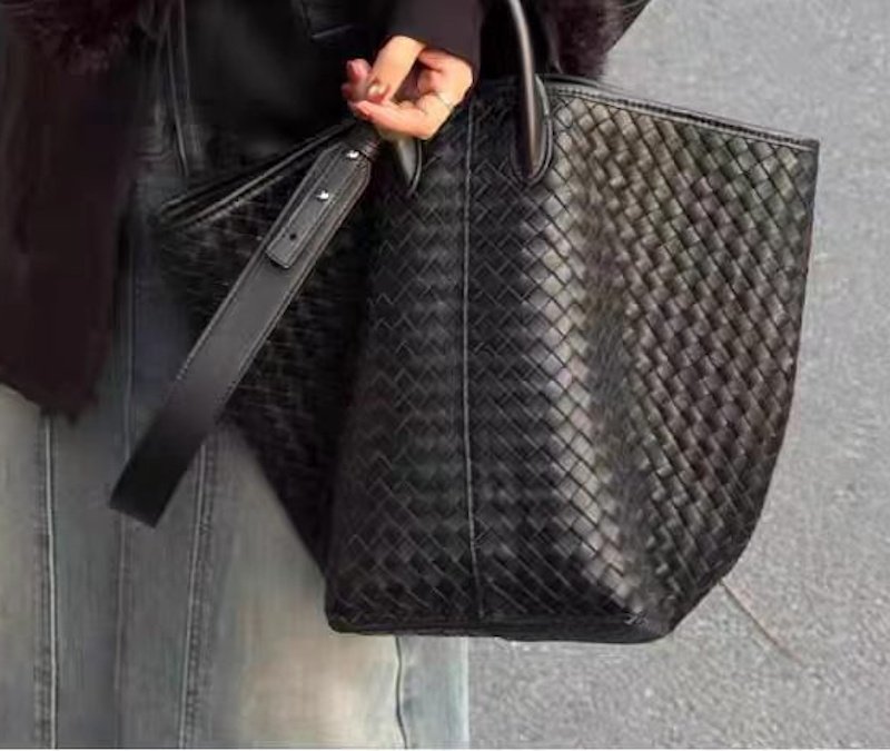 画像4:  Unisex Leather braided tote shoulder crossbody bag　ユニセックス男女兼用レザー編み込みトートショルダークロスボディーバッグ (4)