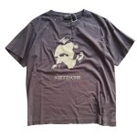 画像1: Unisex Vintage Used style Nietzche Print Damaged Crushed  RippedT-Shirt 古着風 ヴィンテージ風 フリードリヒ・ニーチェ プリント ダメージ 穴あき Tシャツ (1)