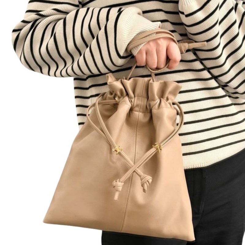 画像7: Leather drawstring tote shoulder bag  Bag　ユニセックス男女兼用本革レザー巾着型トートショルダーバッグ (7)