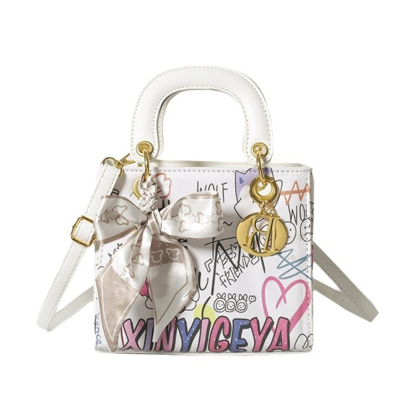 画像3: Bear Graphic Lady Tote Shoulder Bag ベア熊グラフィック トートショルダー２WAYバッグ (3)