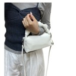 画像8:  Leather knot design handle tote shoulder crossbody pillow bag　レザーハンドル結び目デザイントートショルダークロスボディピローバッグ  (8)