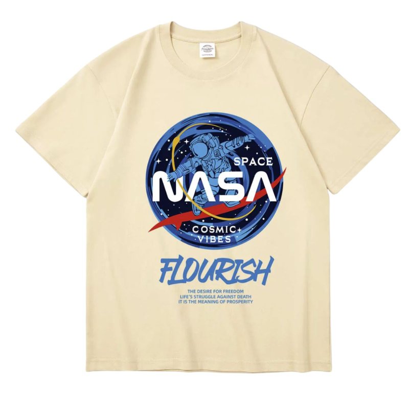 画像1: NASA FLOURISH x Astronaut print Print Tshirts ユニセックス男女兼用 NASA ナサ × 宇宙飛行士 半袖 Tシャツ (1)
