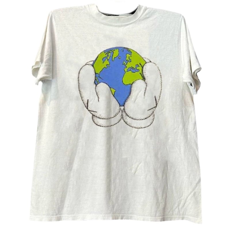 画像1: Peace For ALL: Mickey Mouse Hand x Earth print Short-Sleeve T-Shirt  ユニセックス 男女兼用Peace For ALLミッキーマウスグローブ×地球プリント半袖Tシャツ (1)