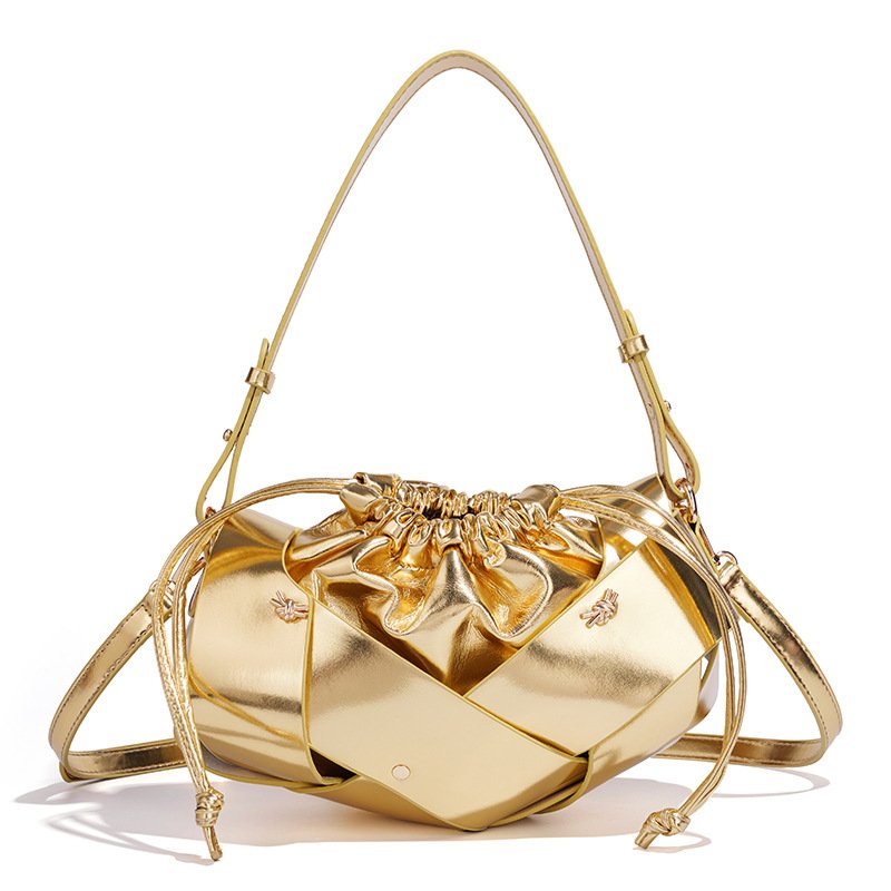 画像9:  Leather Mesh & Studded Drawstring Shoulder Crossbody Bag　レザーメッシュ＆スタッズ巾着ショルダークロスボディーバッグ (9)