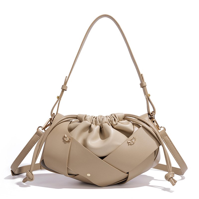 画像1:  Leather Mesh & Studded Drawstring Shoulder Crossbody Bag　レザーメッシュ＆スタッズ巾着ショルダークロスボディーバッグ (1)
