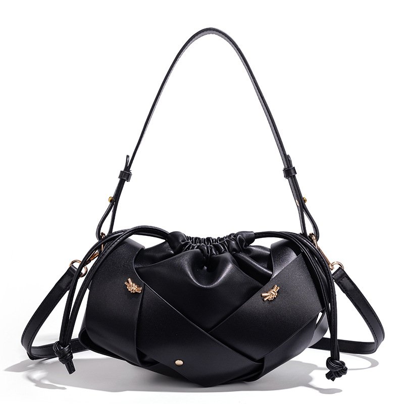 画像2:  Leather Mesh & Studded Drawstring Shoulder Crossbody Bag　レザーメッシュ＆スタッズ巾着ショルダークロスボディーバッグ (2)