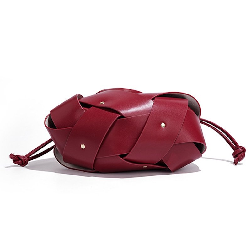 画像13:  Leather Mesh & Studded Drawstring Shoulder Crossbody Bag　レザーメッシュ＆スタッズ巾着ショルダークロスボディーバッグ (13)