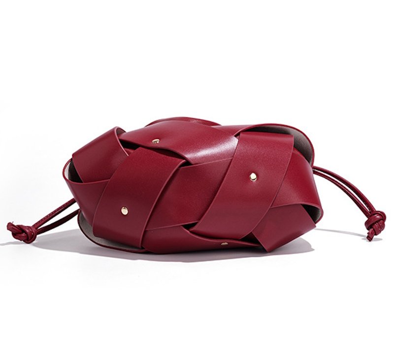 画像11:  Leather Mesh & Studded Drawstring Shoulder Crossbody Bag　レザーメッシュ＆スタッズ巾着ショルダークロスボディーバッグ (11)