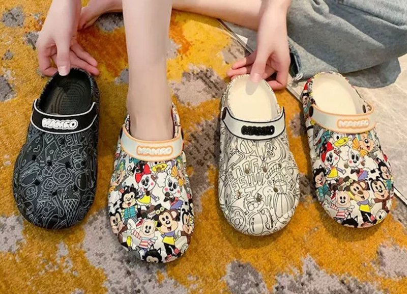 画像5:  Unisex PVC Cartoon Backst Pup Croc Sandals shoe slippers     男女兼用 PVCプラットフォーム厚底コミックプリントバックストラップクロックスリッパビーチサンダル シューズ (5)