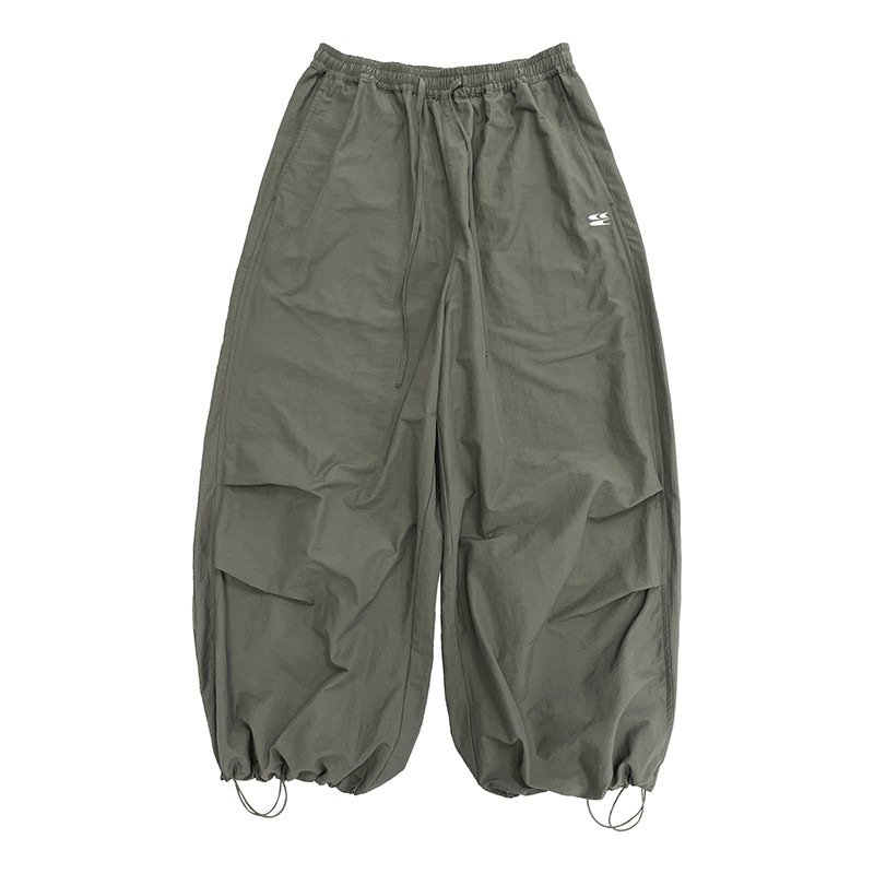画像1: Unisex Quick-drying loose parachute pants　 男女兼用 韓国 ユニセックス クイックドライパラシュートルーズパンツパンツ ヒップホップ ストリートダンス カジュアル  (1)