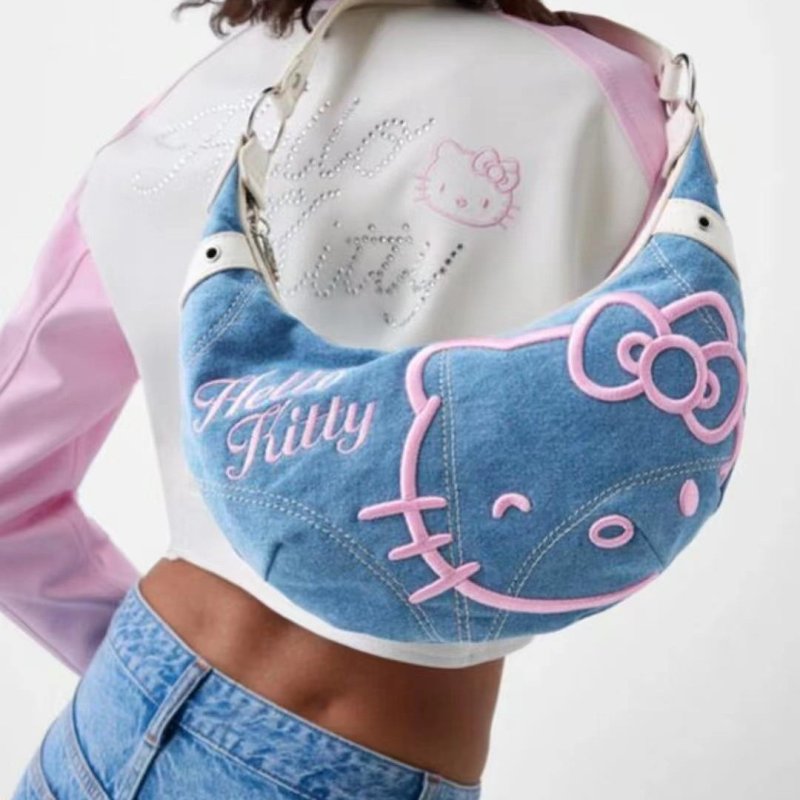 画像3: Hello Kitty Denim Embroidered Croissant Half-Moon Tote/Shoulder/Crossbody Bag　ハローキティデニム刺繍クロワッサン半月トートショルダーバッグクロスボディバッグ (3)