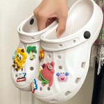 画像2: SpongeBob sandals slippers スポンジボブ チャーム付き 厚底 シャワー ステッピング クロッグ サンダル スリッパ (2)