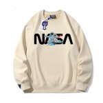 画像1: Unisex NASA x Musician Astronaut Sweatshirt　ユニセックス 男女兼用 ナサ×ミュージシャン宇宙飛行士スウェットトレーナー (1)