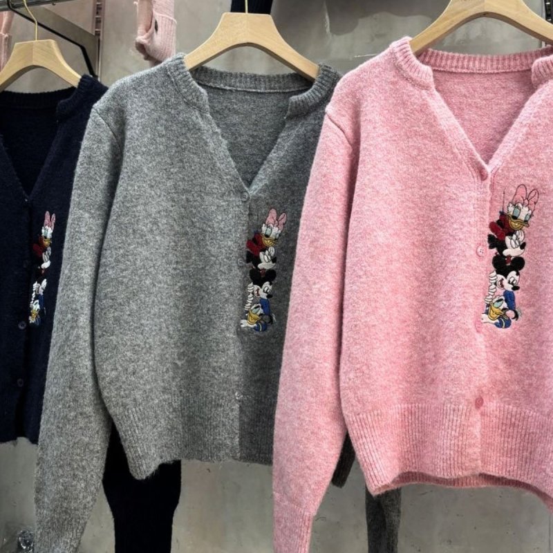 画像6: Mickey Mouse & Minnie mouse Color Cardigan Sweater ミッキーマウス ＆ ミニーマウス スキッパー カーディガン  ニットセーター (6)