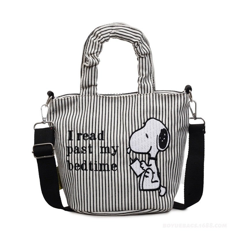 画像1: Snoopy-Embroidered Striped Canvas Tote & Shoulder Bag Eco-Bag　スヌーピー刺繍＆ストライプキャンバス トートショルダーバッグエコバッグママバック (1)