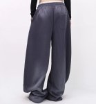 画像5: Wide-leg sweatpants with a curved silhouette, featuring cross and logo prints ユニセックス 男女兼用クロス＆ロゴプリント　カーブシルエット・ワイドスウェットパンツ (5)
