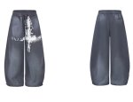 画像1: Wide-leg sweatpants with a curved silhouette, featuring cross and logo prints ユニセックス 男女兼用クロス＆ロゴプリント　カーブシルエット・ワイドスウェットパンツ (1)