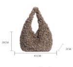 画像7: Fluffy Mongolian Fur One-Shoulder Tote Bag ユニセックス 男女兼用 モコモコモンゴリアンファーショルダーワンショルダートートバッグ (7)