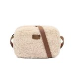 画像5: Fluffy Faux-Fur Small Square Crossbody Camera-Style Bag　 フワフワボアスクエアスモールショルダーポシェットクロスボディーカメラマンバッグ (5)
