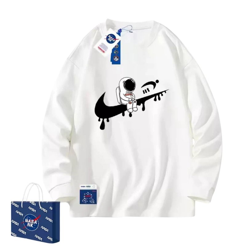 画像2: NASA Big Astronaut x Broken swoosh Long Sleeve Tshirts  ユニセックス 男女兼用 NASA ナサ 宇宙飛行士× ブロークンスウォッシュ プリント ロングスリーブTシャツ (2)