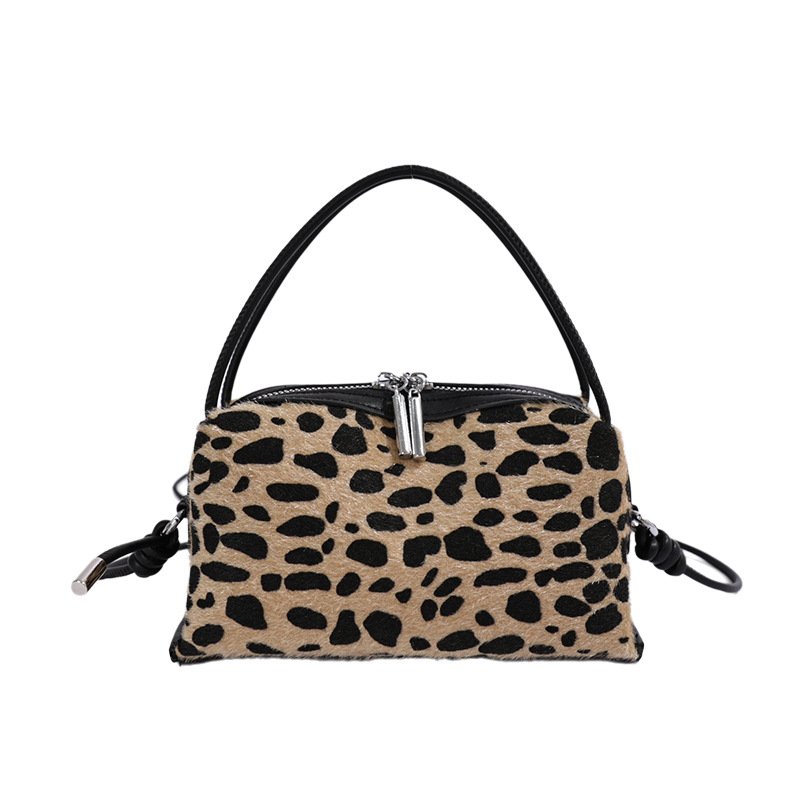 画像1: Leopard-print bowling-style tote/shoulder bag 　レオパードボウリングトートショルダーバッグ (1)