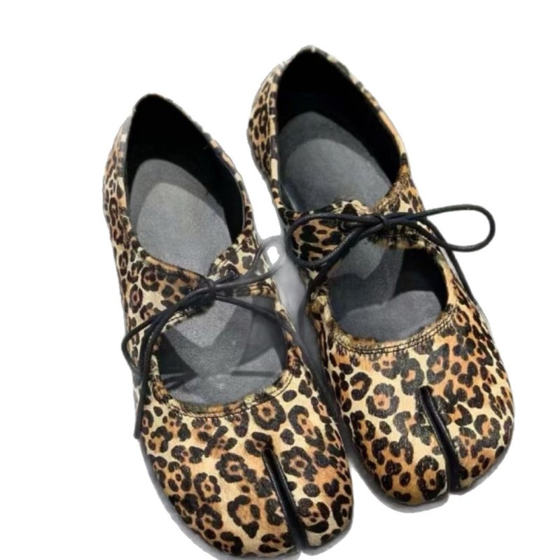 画像1: Tabi-style front lace-up flat Mary Jane pumps　足袋たびスタイルフラットレザーパンプス シューズ (1)