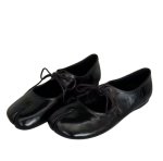 画像2: Tabi-style front lace-up flat Mary Jane pumps　足袋たびスタイルフラットレザーパンプス シューズ (2)