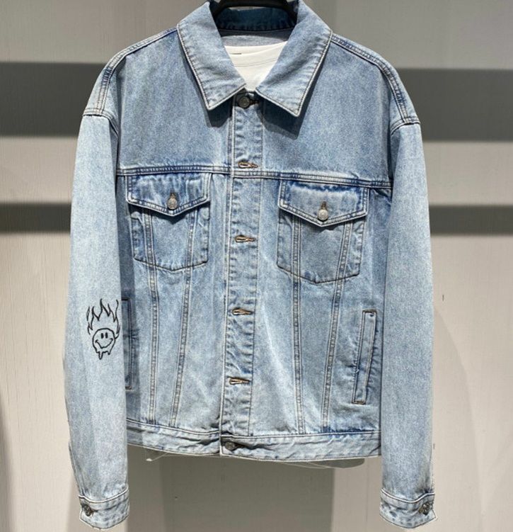 Bugs Bunny Light Color Loose Denim Graffiti PEACE All Match Jacket Bugs Bunny Light Color Loose Denim Graffiti PEACE All Match Jacket